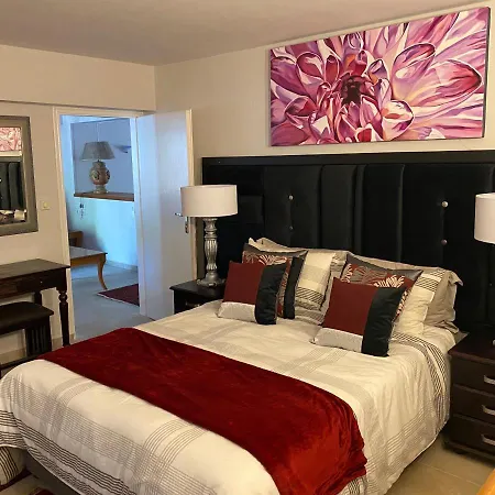 Byron House 公寓 Kionion