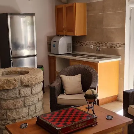Byron House Apartament *